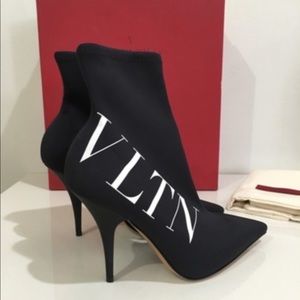 ‼️WOW‼️RARE‼️VALENTINO SOCK BOOTIES RARE‼️RARE‼️